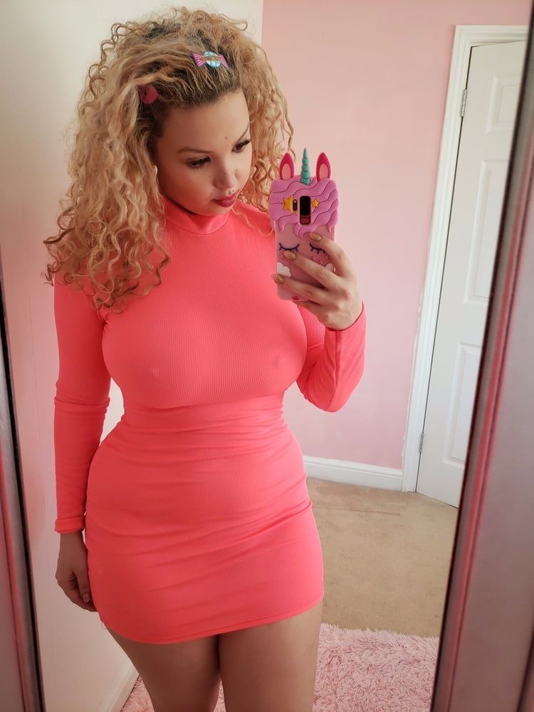 Nicht nackt
 #92661140