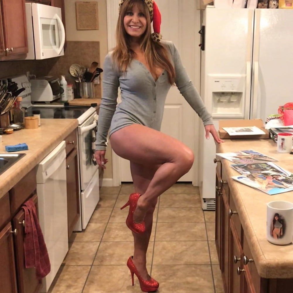 Nicht nackt
 #92661162