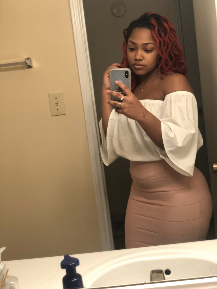 Nicht nackt
 #92661168