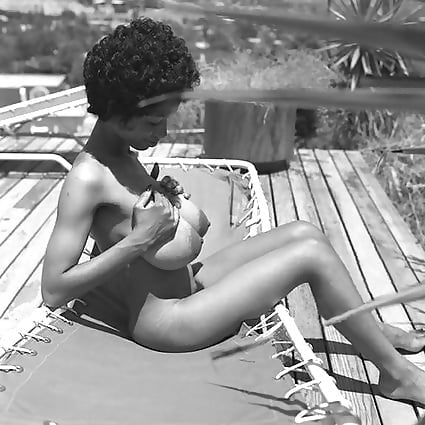 More monochrome vintage #102080021