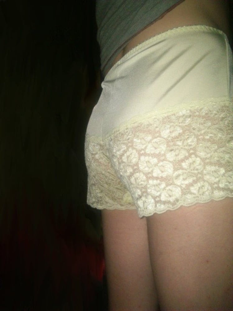 Yo en ropa de mujer
 #106786674