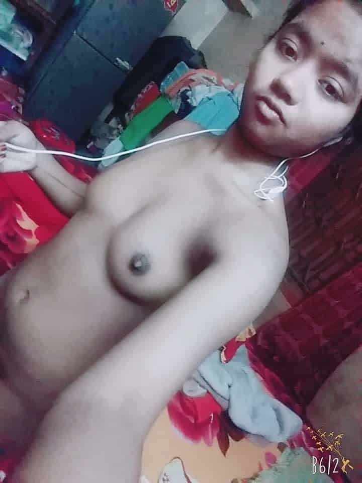 Indian teen girls boobs pics collection- Random clicks #81193636