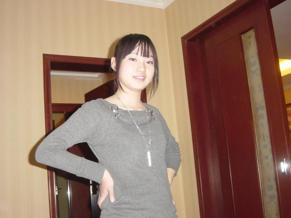 Chinese Amateur-235 #102322026