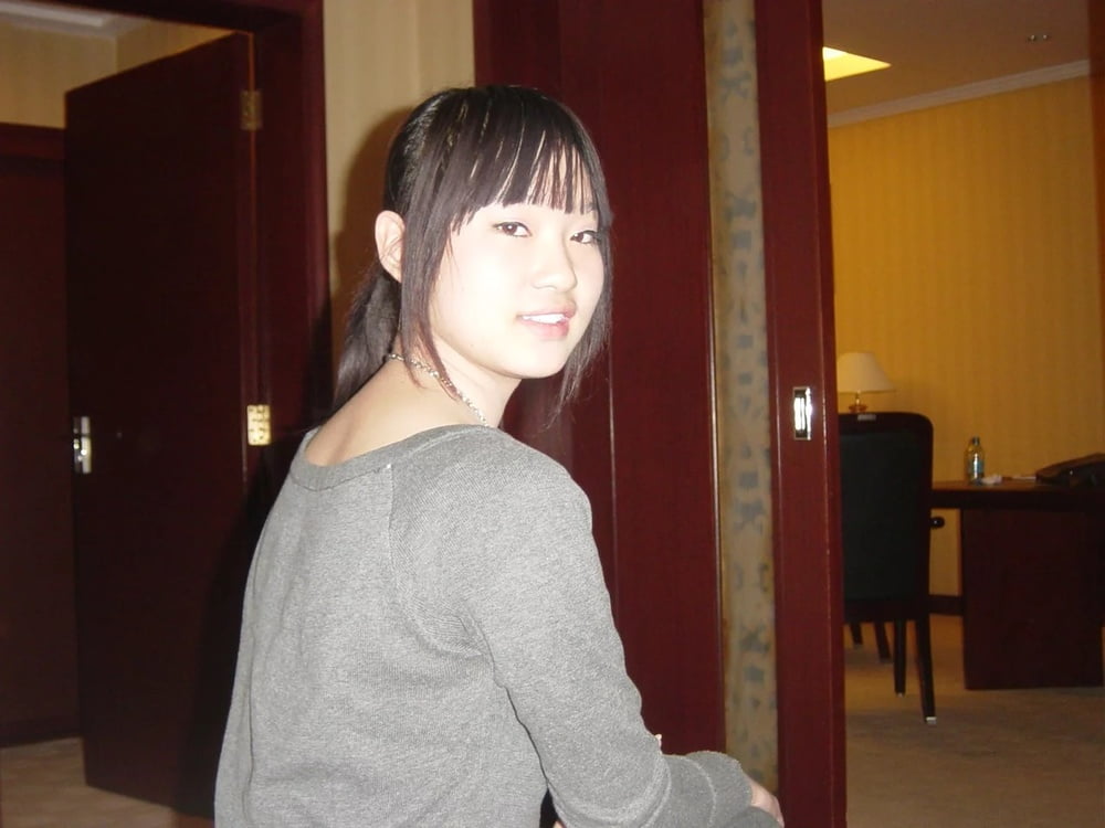 Chinese Amateur-235 #102322029