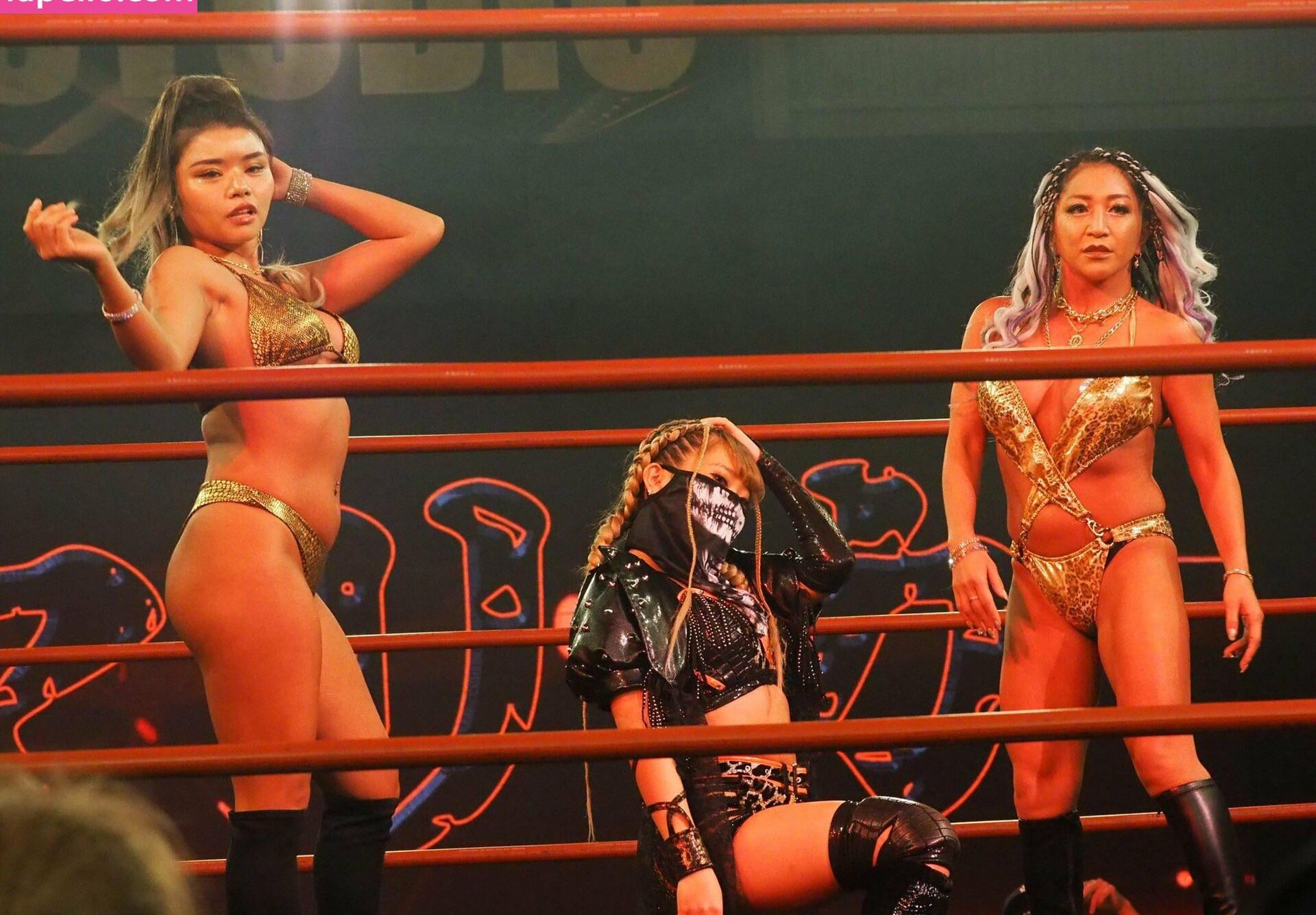 WomenJoshi nackt #109756725