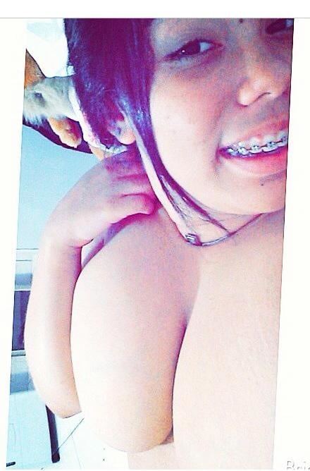 Putita tetona
 #88149239