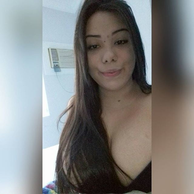 Putita tetona
 #88149344