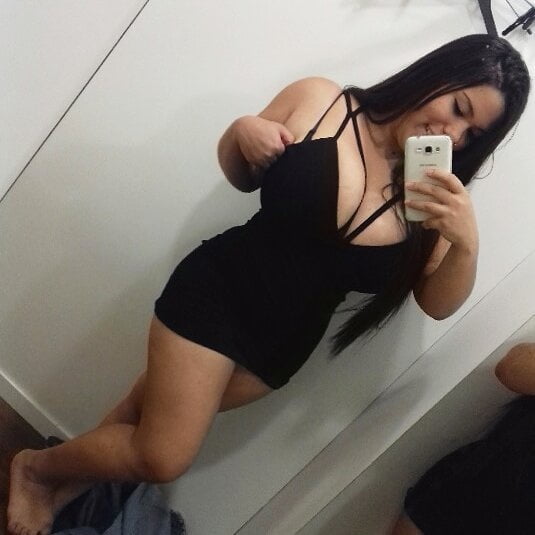 Putita tetona
 #88149378