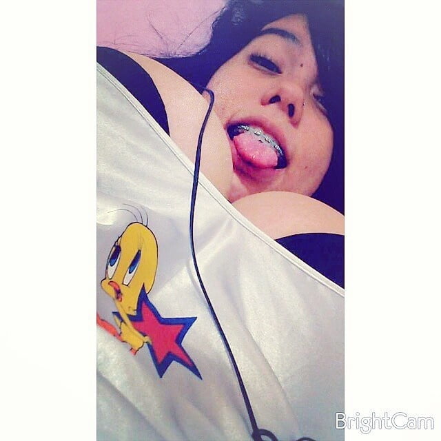 Putita tetona
 #88149406