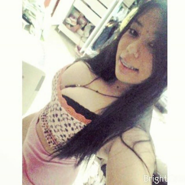 Putita tetona
 #88149416