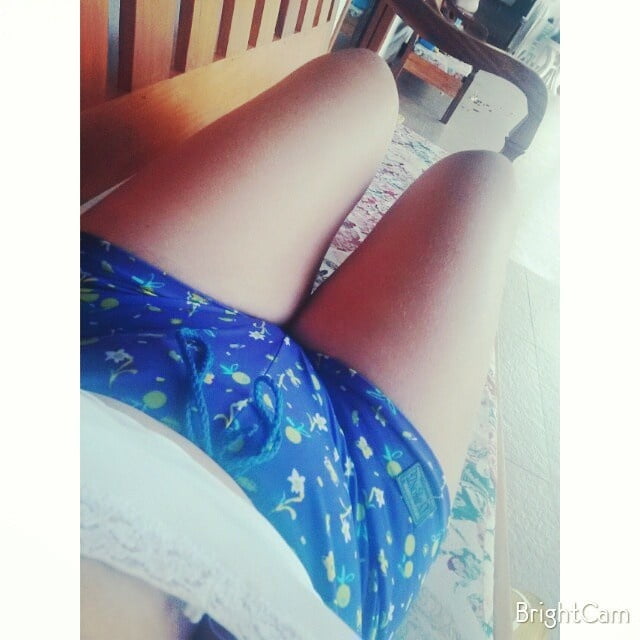 Putita tetona
 #88149454