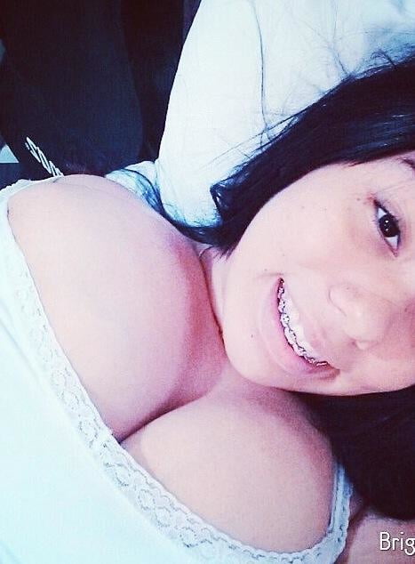 Putita tetona
 #88149461