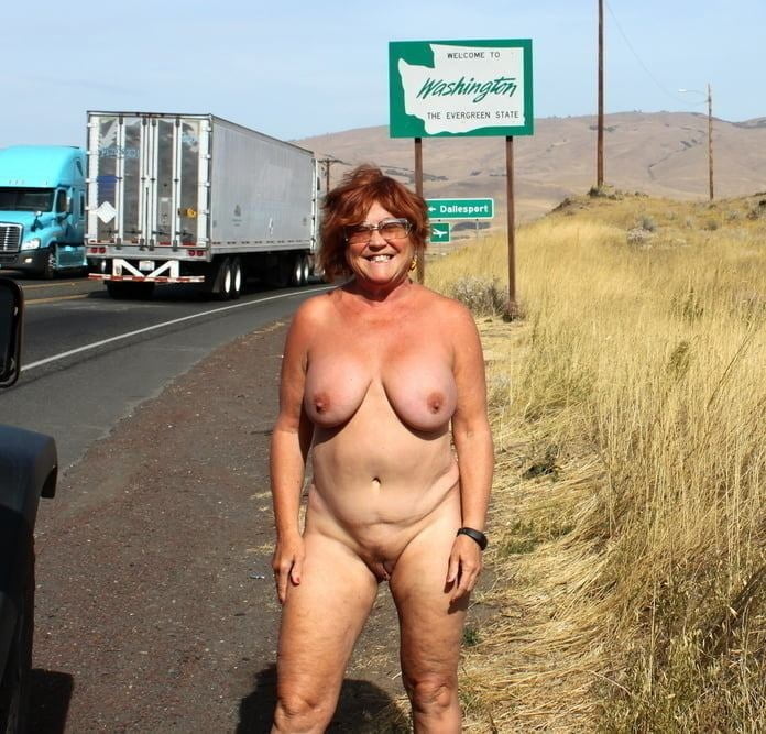 熟女とおばさん 487
 #88421043