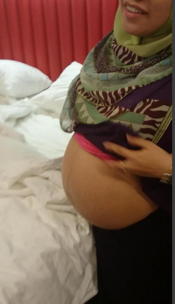 妊娠中のハミル
 #79969812