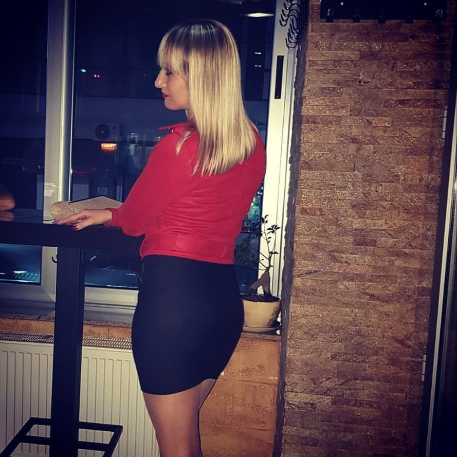 Serbe belle maman blonde maigre tanja jakovljevic
 #93110030
