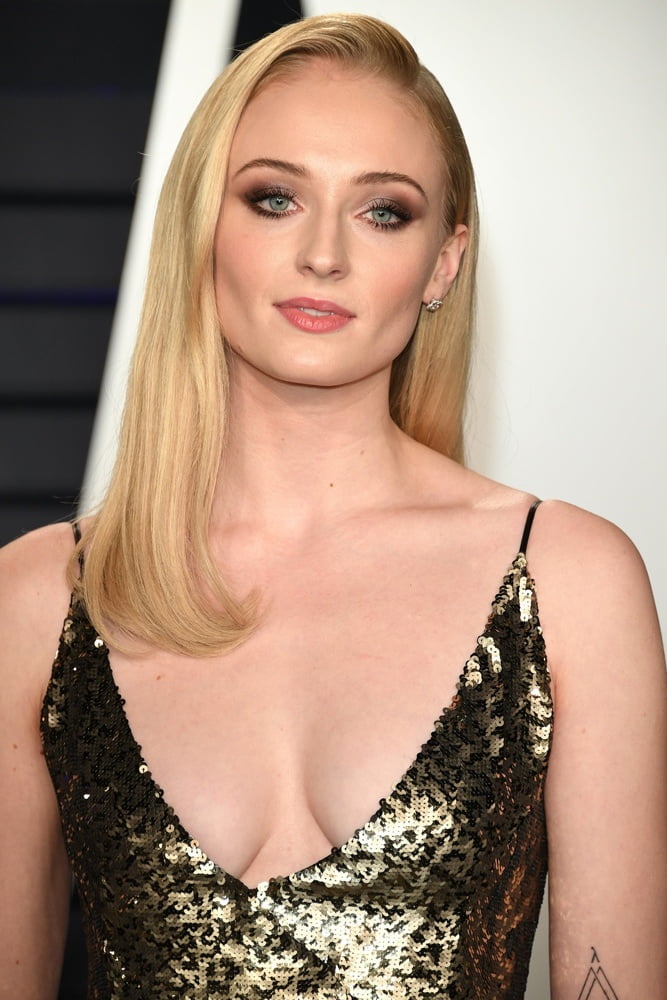 Sophie Turner hot #91042646