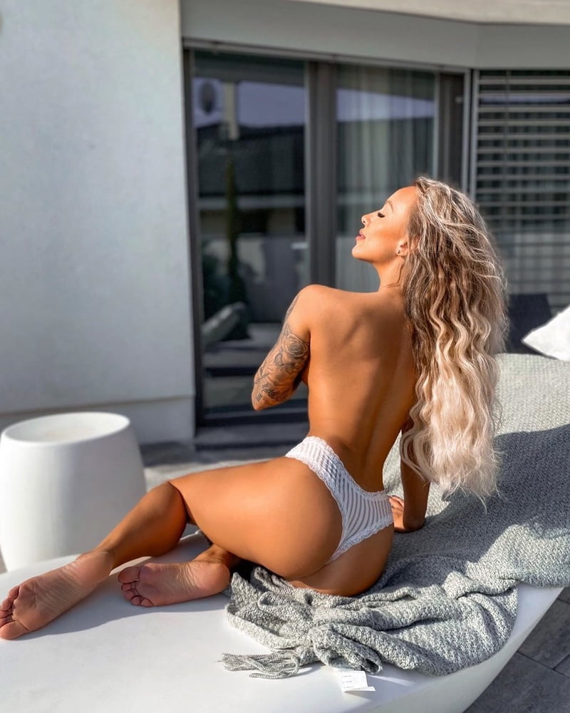 Monika Jakliova - Blonde Slovakian Gym Bimbo - Big Tits Ass #87446832