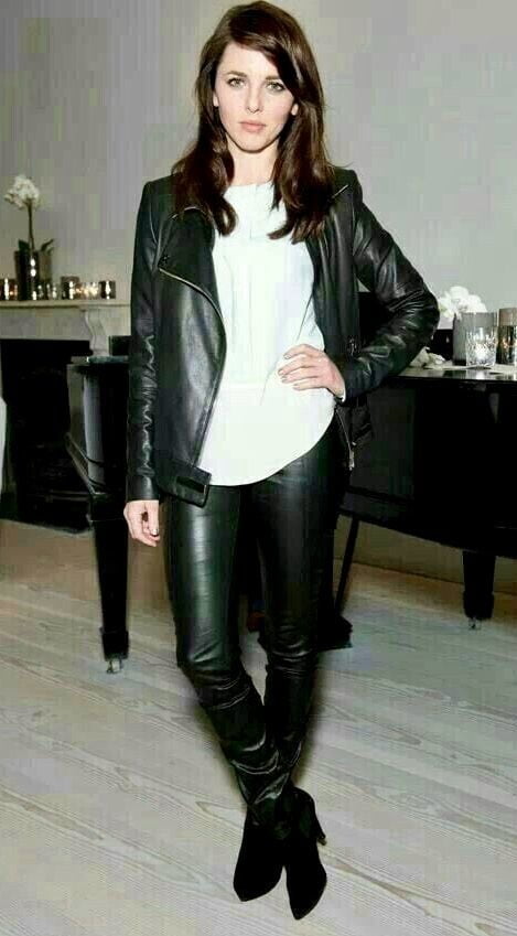 woman in leather #99917366