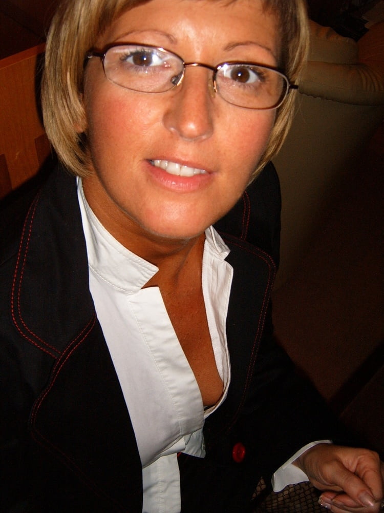 mature amamteur 09061 #105639917