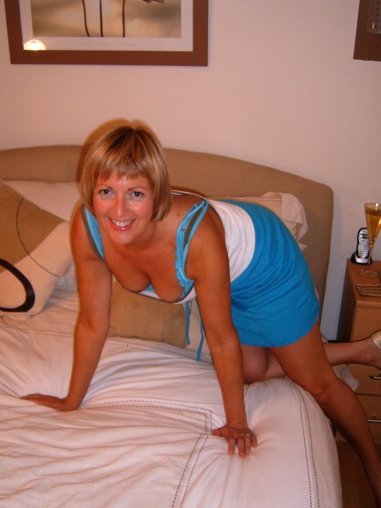 mature amamteur 09061 #105640022