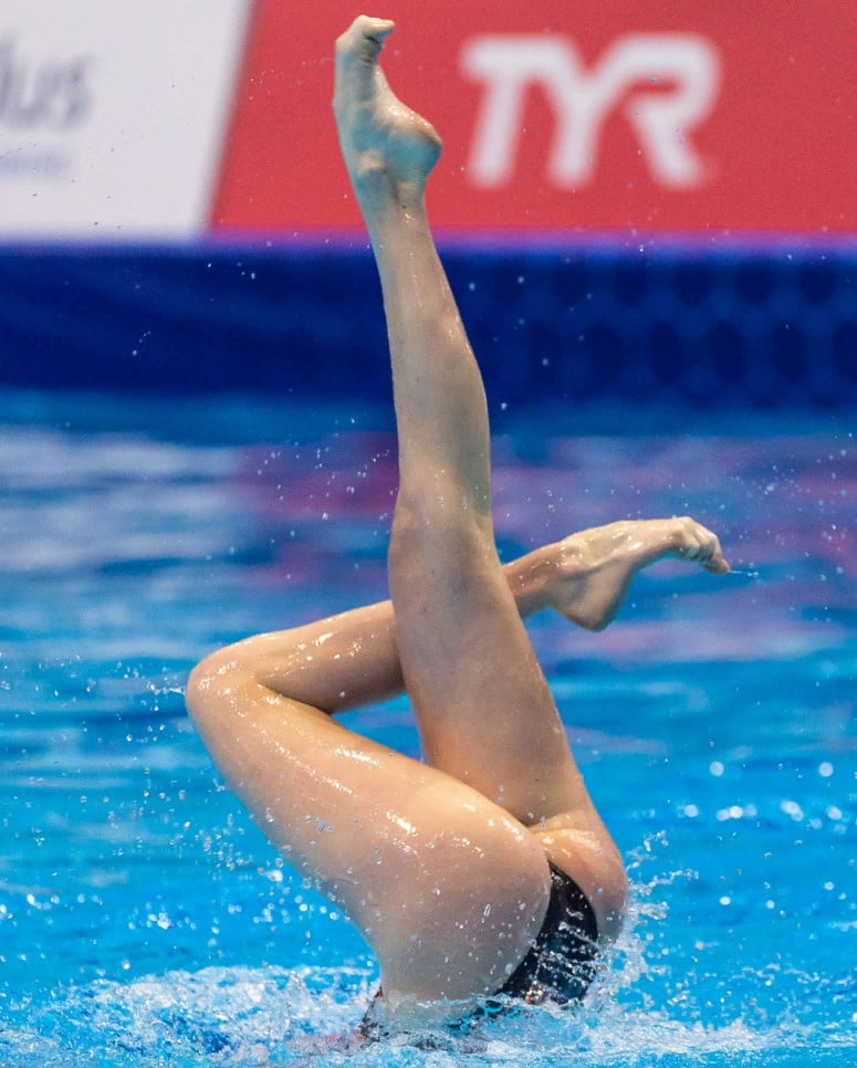 Synchrones Schwimmen
 #104066757
