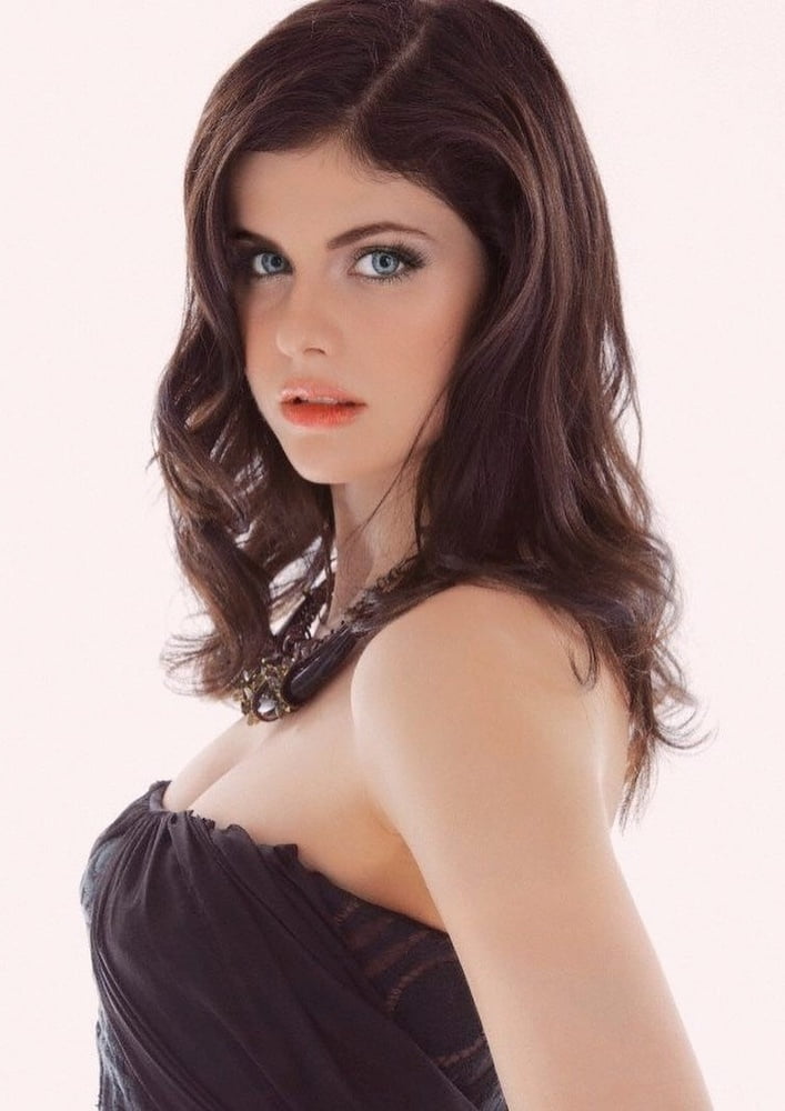 Alexandra daddario immagini
 #100475236