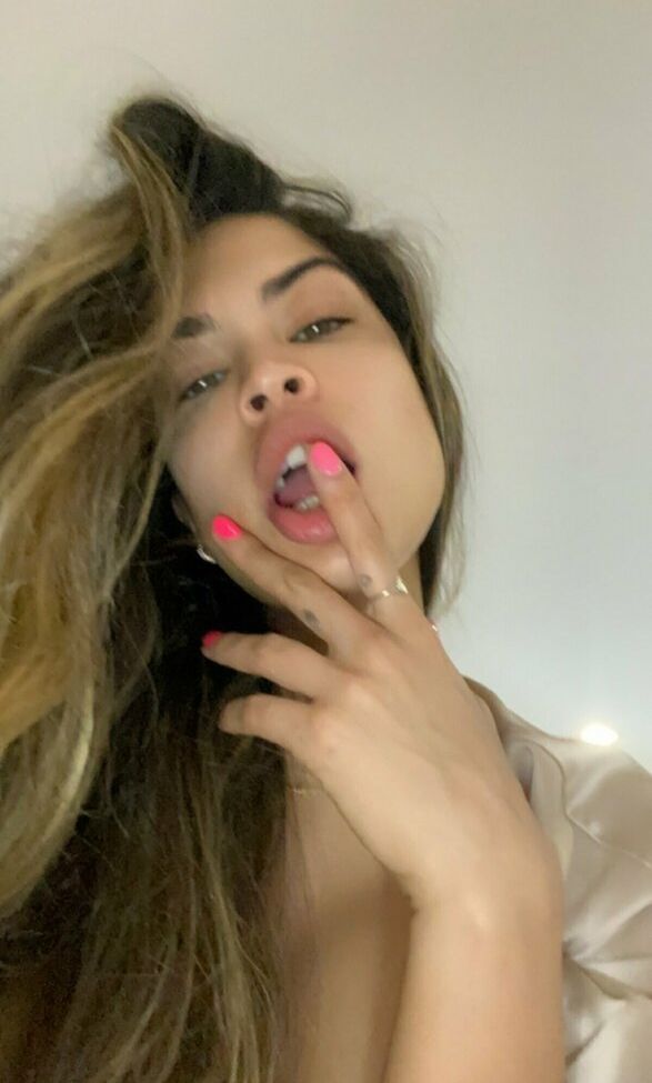 Alessandra Sironi desnuda #108801090