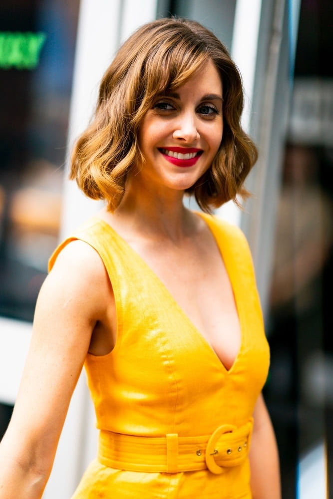 Alison brie
 #98272321