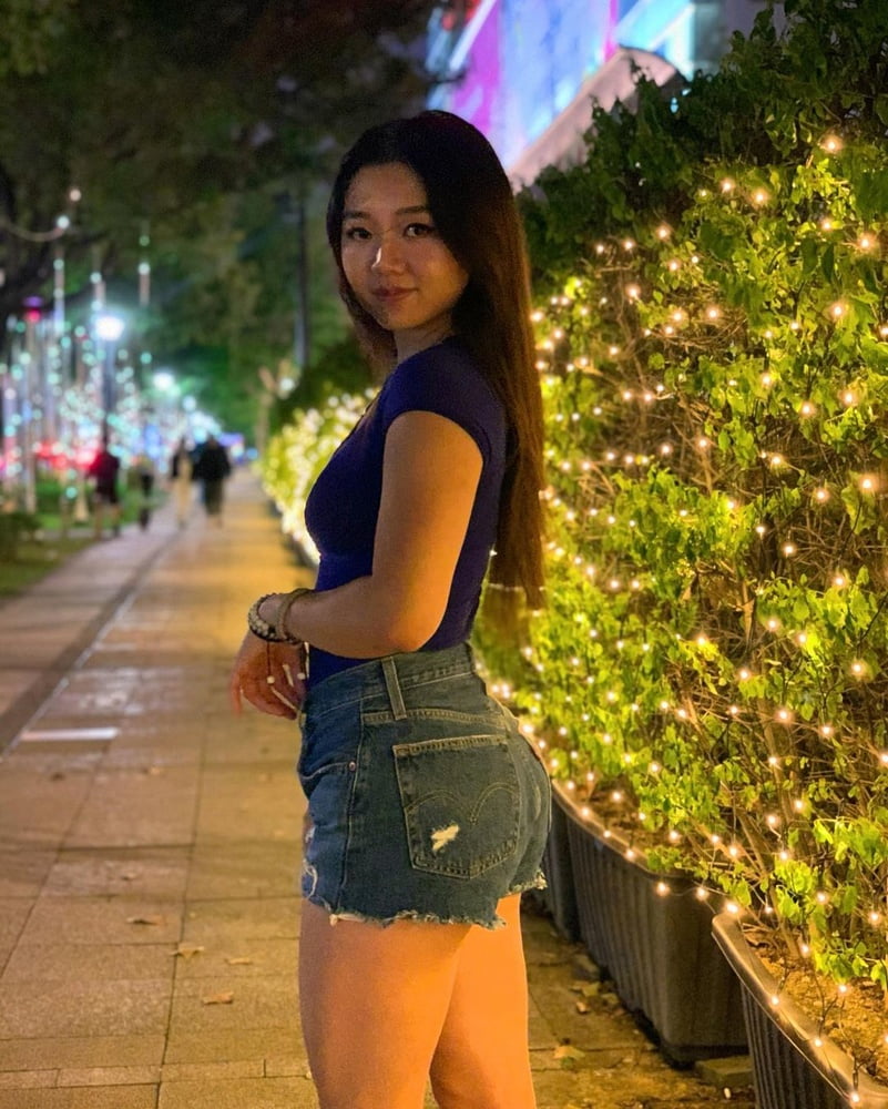 Asiatische Mädchen
 #105246297