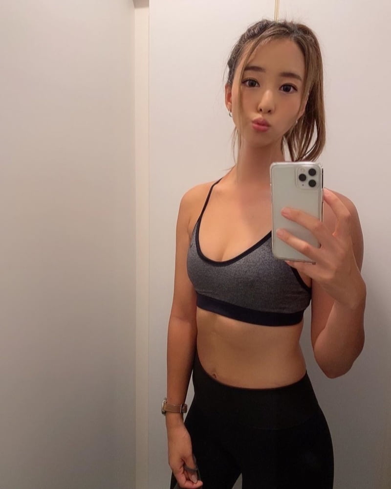 Asiatische Mädchen
 #105246847