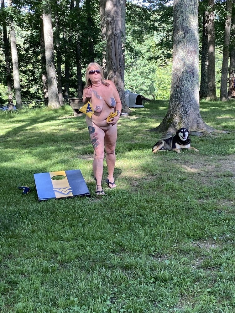 Wana play Corn hole #93256515