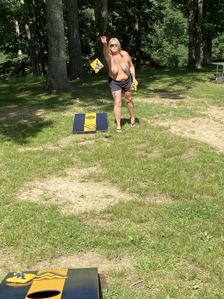 Wana play Corn hole #93256525