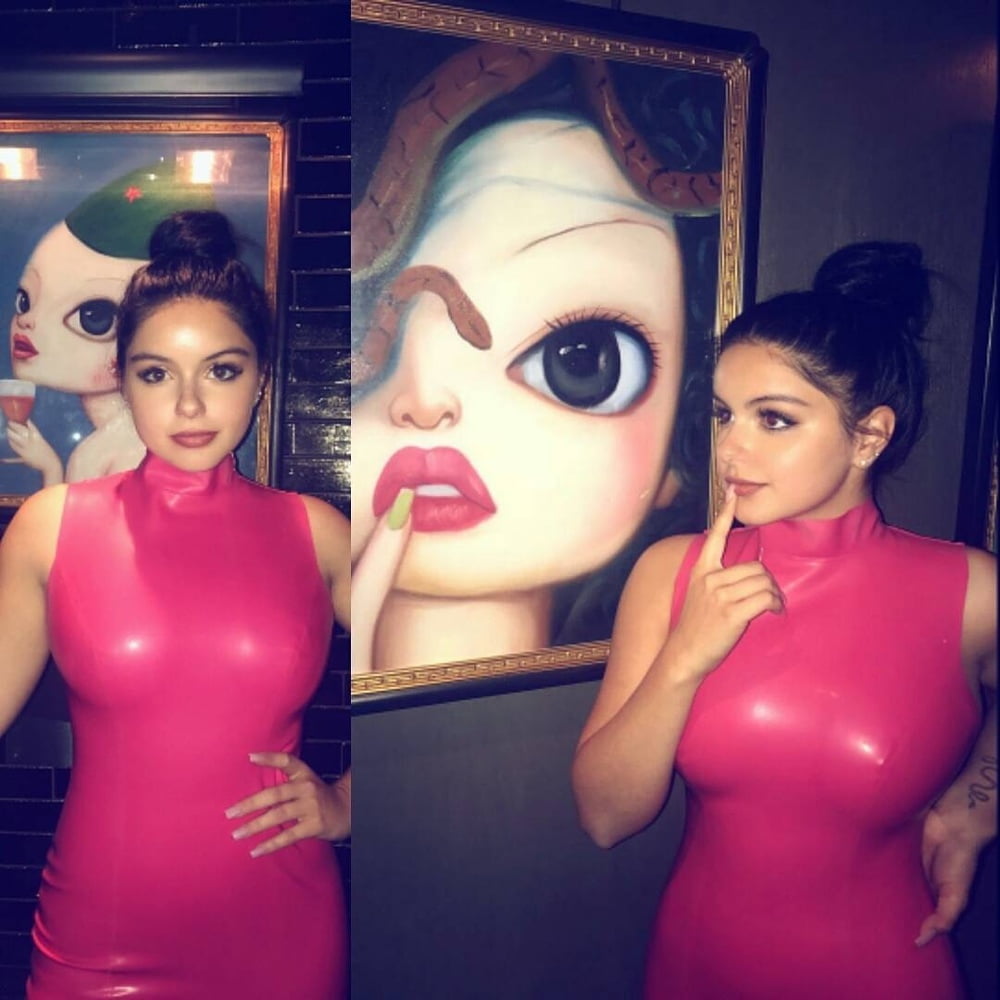 Falsas celebridades tetonas
 #80936168