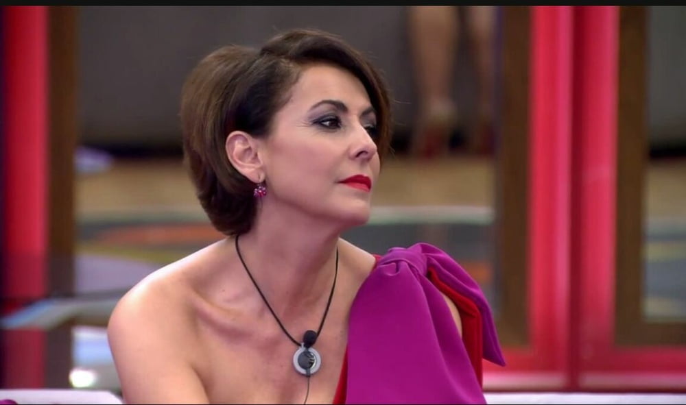 スペインのテレビ番組の乳首 irma soriano
 #87881259