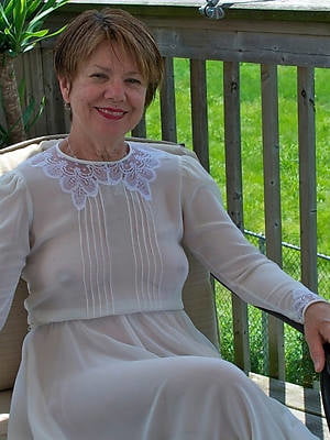 Jede Menge sexy Reife
 #92181622