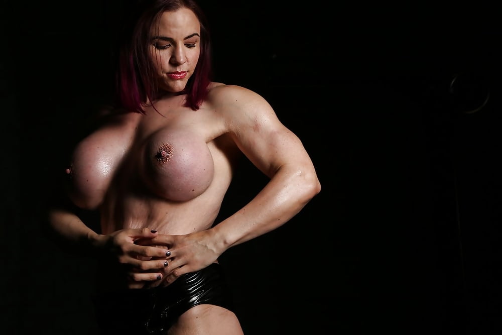 crazy muscle bitch tabbyanne big tits big clit #106857561
