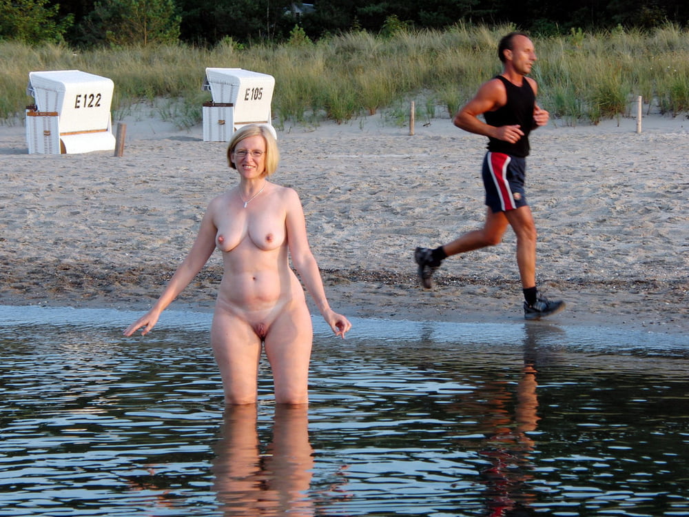 Naturist lebt
 #88970939