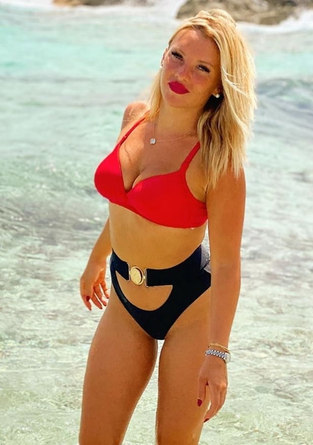Evelyn Burdecki 2 #99157625