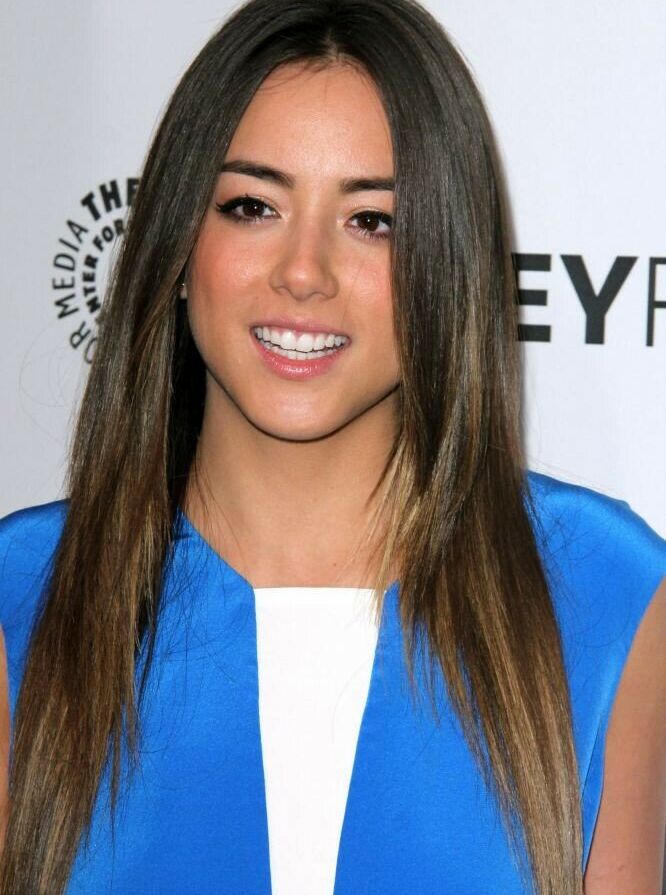 Chloe Bennet nackt #108870558