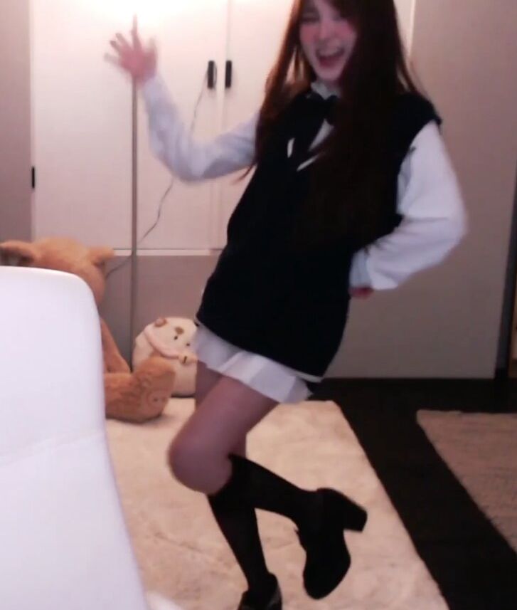 Tinakitten desnuda #108171351