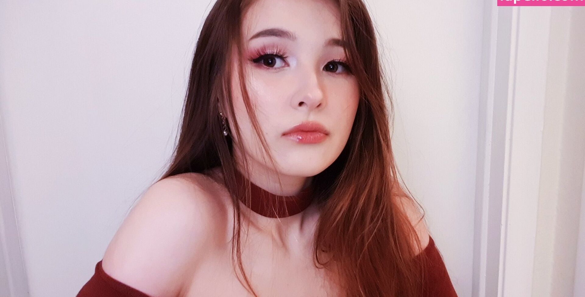 Tinakitten desnuda #108171376