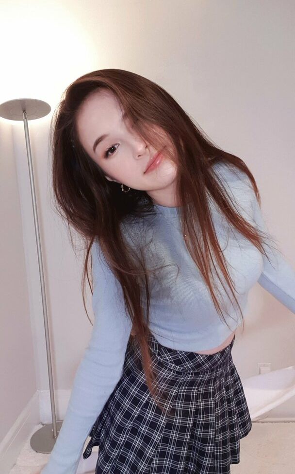 Tinakitten desnuda #108171382