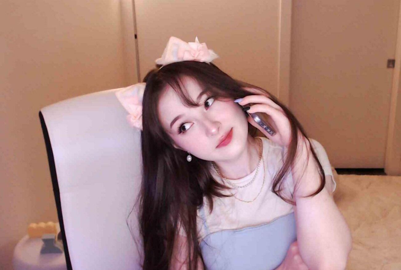 Tinakitten desnuda #108171424