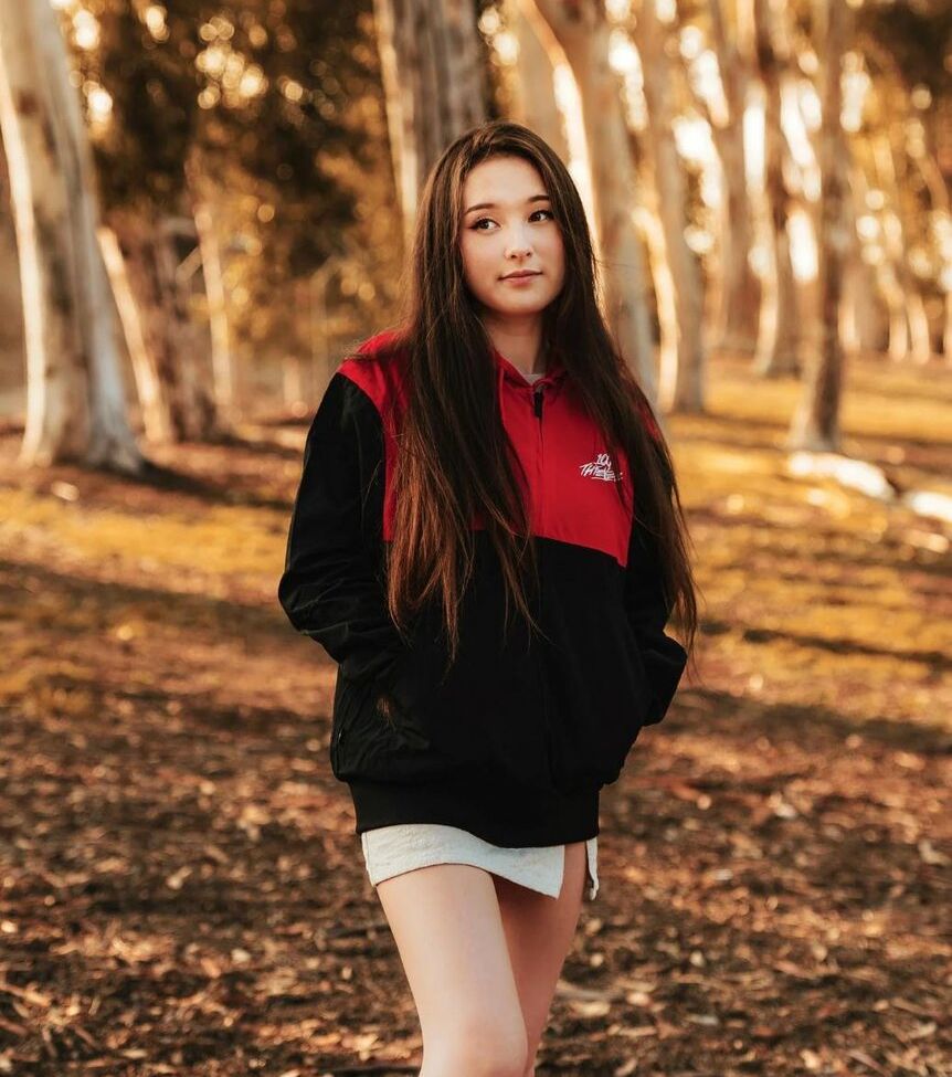 Tinakitten desnuda #108171450