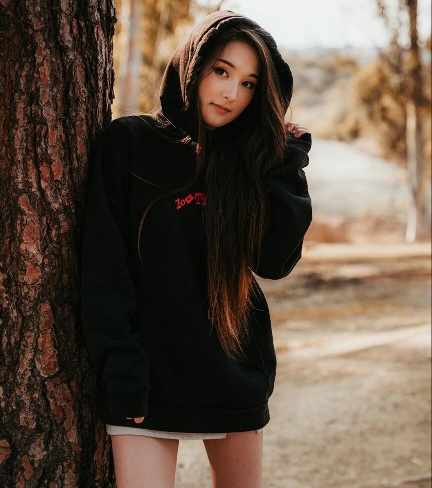 Tinakitten desnuda #108171452