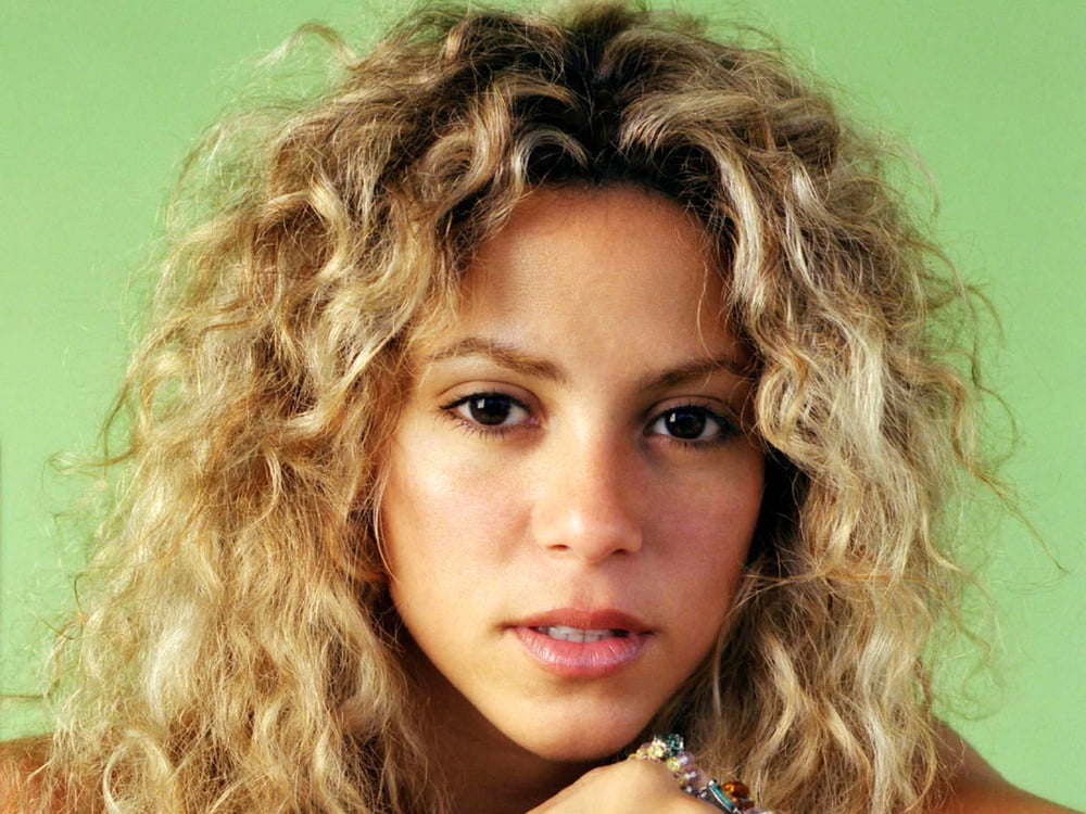 Shakira
 #101765502