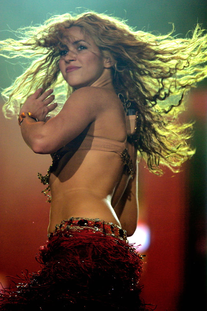 Shakira
 #101765547