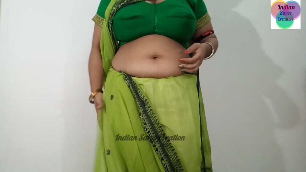 Saree navel #102145979