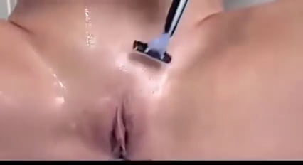My gf shaving her pussy
 #103913785