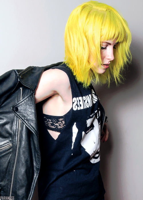 Hayley Williams just begging for it! #103661869